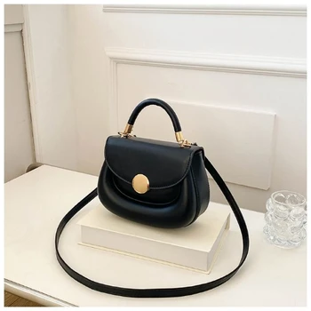 НОВА дамска чанта Black Moon 2023, луксозен тенденция, женствена чанта за момичета, ярки портфейли през рамо от PVC, Дамска кожена чанта-тоут
