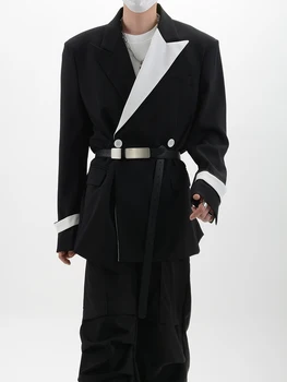 Облекло в тъмно и авангарден стил Деконструирует Нередовен костюми, мъжки костюм в стил мозайка, тенденция свободно палто