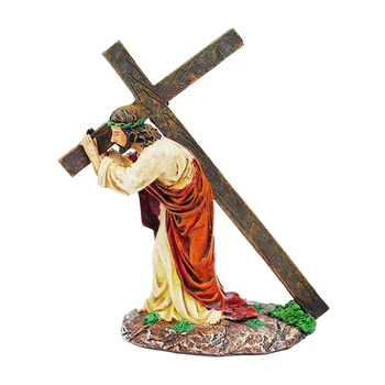 Статуя на Исус от смола, носи Кръст по пътя към Голгота, Религиозни статуетки, католически християнски занаяти, Тайнството на десктоп украса